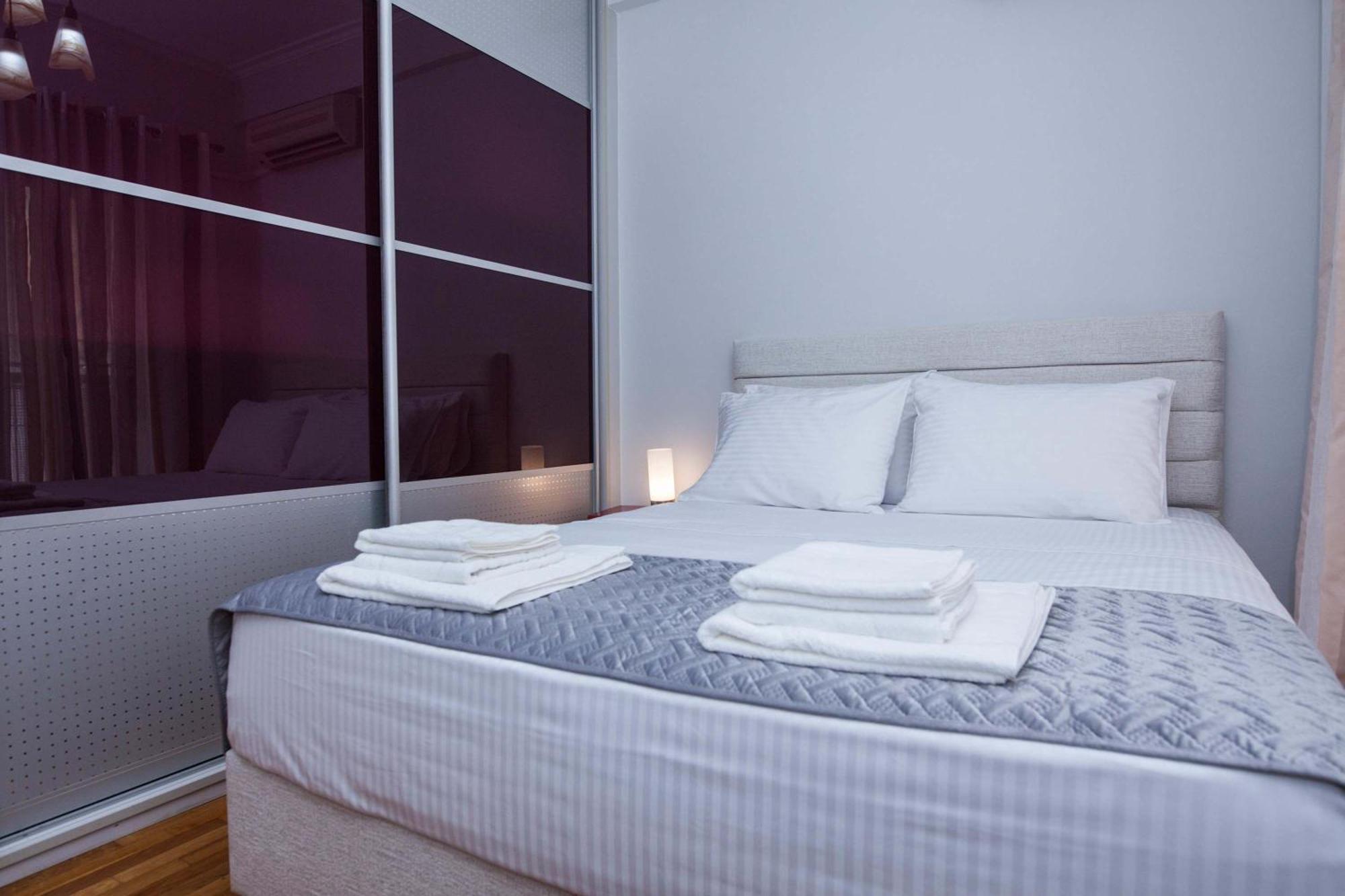 Central 2 Bd Apt With Balcony By Monastiraki Athens Exterior photo