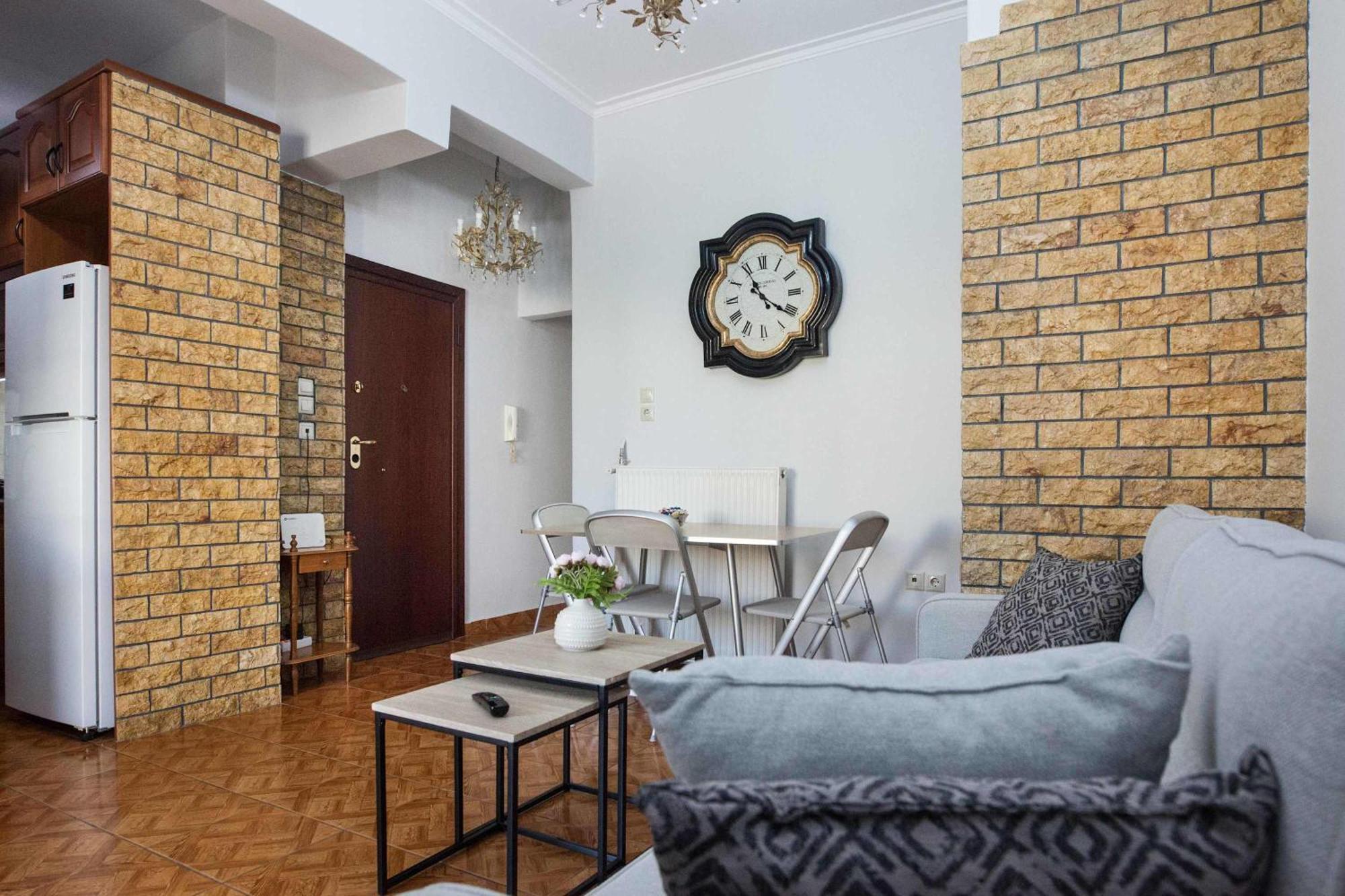 Central 2 Bd Apt With Balcony By Monastiraki Athens Exterior photo